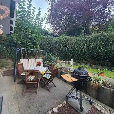 Dennis Apartament *